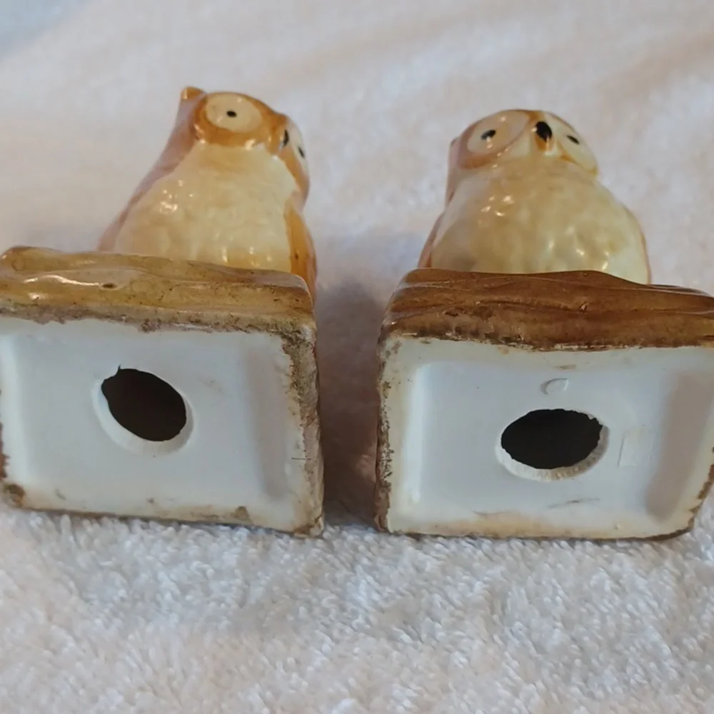 Owl salt and pepper shakers vintage kitchen decor